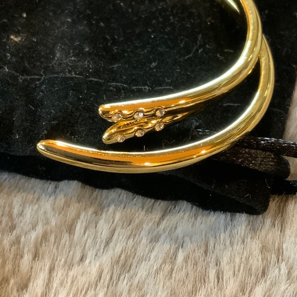 MICHELLE CAMPBELL gold talon bracelet set - Picture 6 of 13
